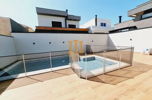 Casa 3 Suítes com piscina e área gourmet no Ouro Ville