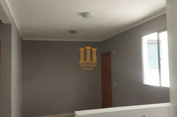 Apartamento 2 dormitórios na Guirlanda.