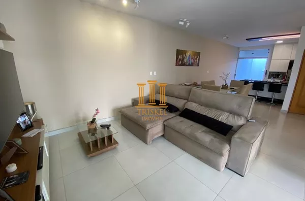 Casa 3 suítes com closet área gourmet garagem para 5 carros e quintal nos fundos no Portal da Mantiqueira em Taubaté