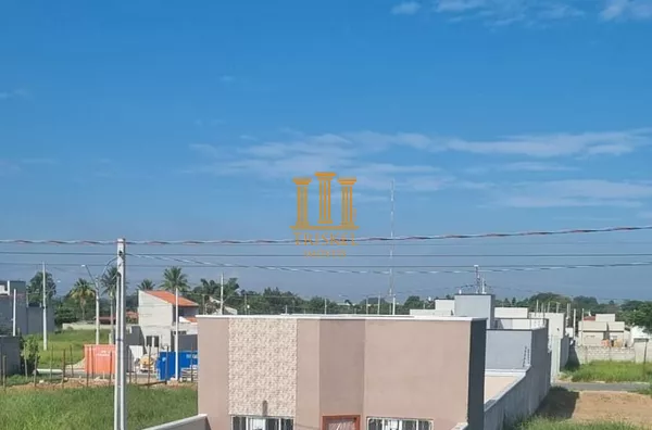 Casa 2 dorm para Venda com suíte e garagem para 2 carros