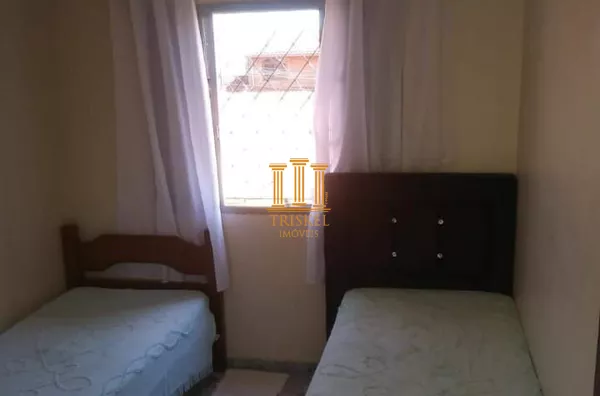 Casa 4 dorm com garagem coberta e área gourmet na Independência em Taubaté