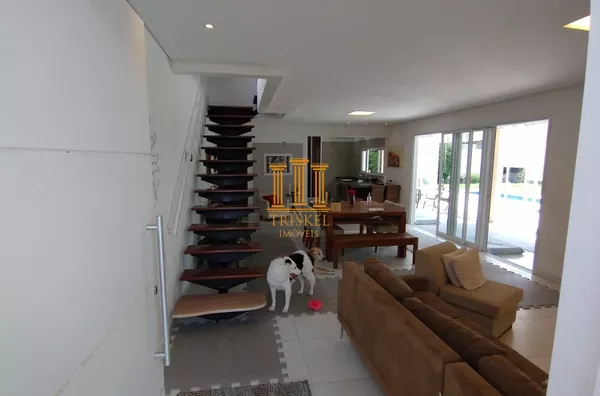 Casa 3 Suítes com área gourmet e piscina no Campos do Conde Versailles