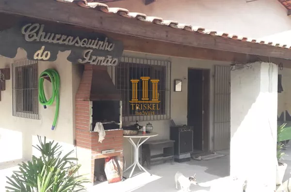 Chácara 2 dorm com suíte em terreno de 2500 metros na Estrada do Pinheirinho em Taubaté