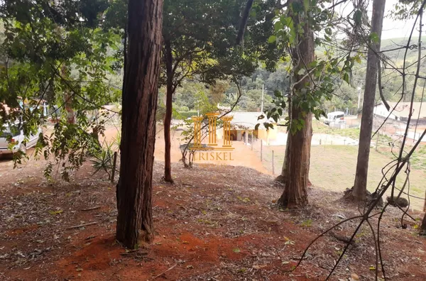 Chácara em condomínio fechado no Sete Voltas