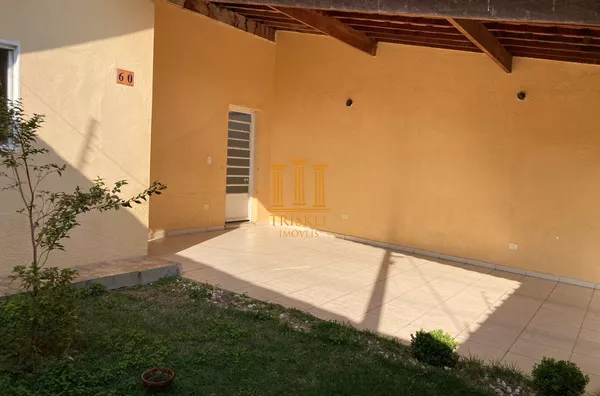 Casa 3 dorm e garagem coberta no Comerciários 2 em Taubaté