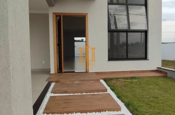 Casa 3 dorm com suíte churrasqueira e garagem coberta no Condomínio Perola do Vale emTremembé