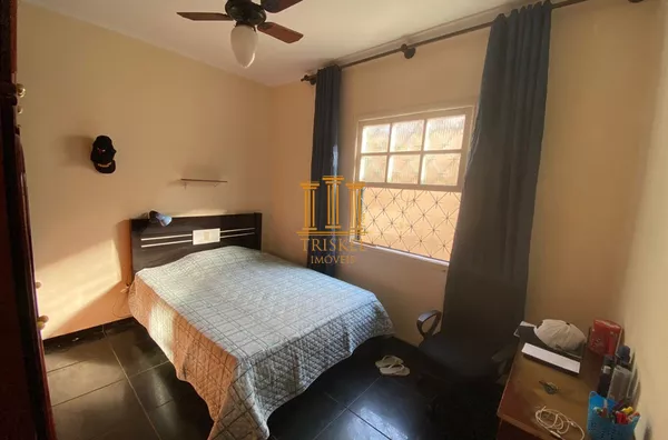 Casa 3 Dorm com suíte + 2 edículas no fundo na Vila São Geraldo em Taubaté