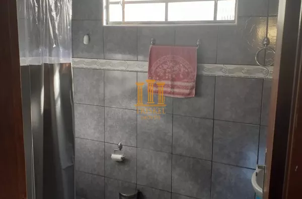 Casa 3 Dorm garagem coberta e rancho nos fundos