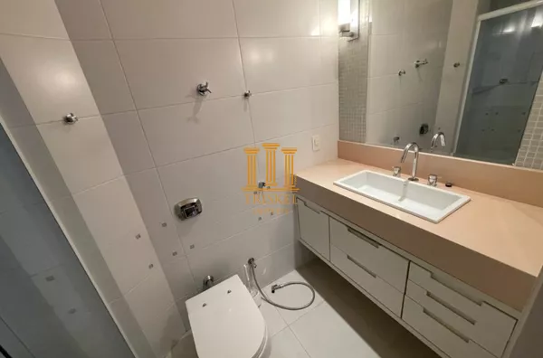 Cobertura duplex toda planejada no Jardim das Nações