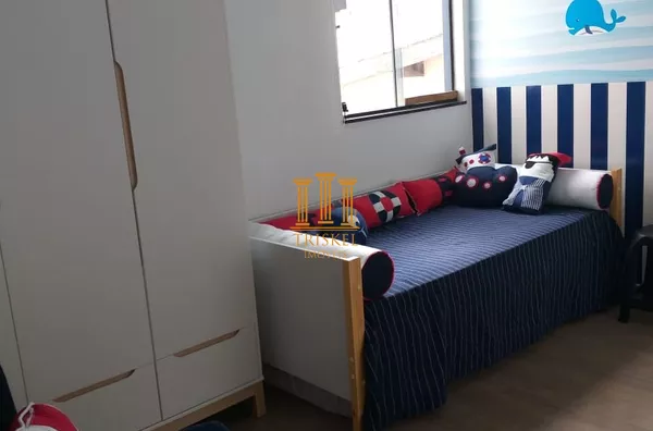 Sobrado 3 Dorm com suíte e piscina no Baronesa