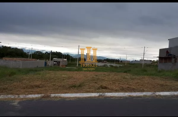 Terreno 150m² no Quinta de Santa Cruz