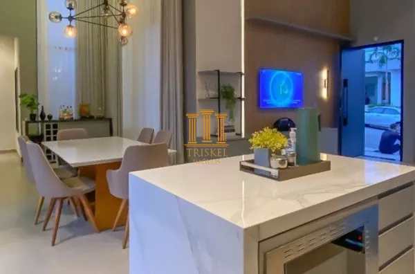 Casa mobiliada (porteira fechada) a venda no Condomínio Colinas