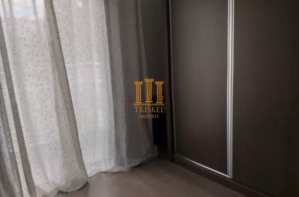 Sobrado 3 Dorm com suíte e piscina no Baronesa