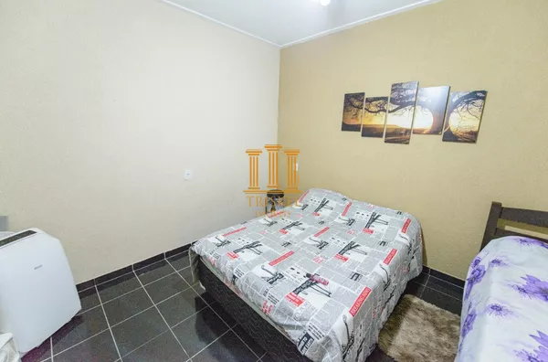 Casa 3 dorm com 2suítes e garagem coberta no Parque Aeroporto em Taubaté