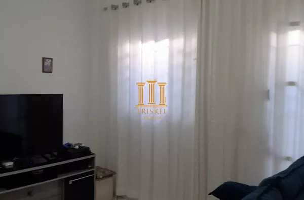 Casa com 3 Dorm e garagem coberta para 2 carros no Parque Aeroporto em Taubaté