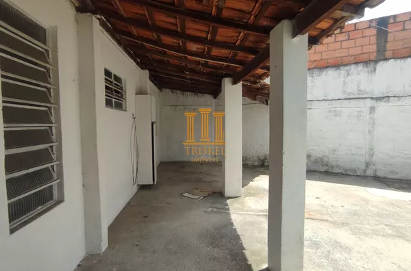 2 casas para venda no Parque Aeroporto.