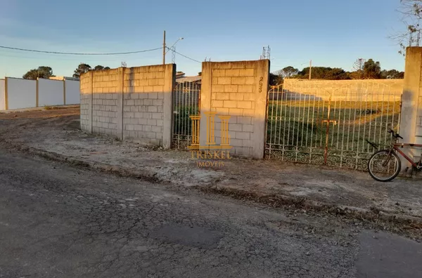 Terreno para venda de 862 m² no Barreiro!