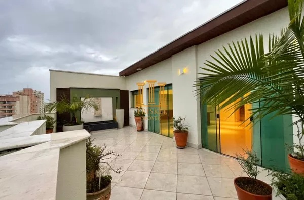 Cobertura duplex toda planejada no Jardim das Nações