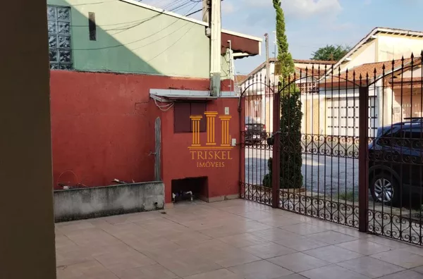 Casa 3 dorm com suíte e edícula na Vila São Geraldo em Taubaté