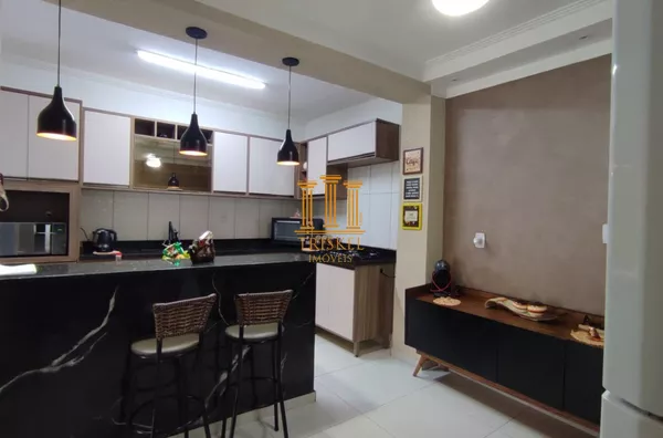 Casa 3 dorm com 2suítes e garagem coberta no Parque Aeroporto em Taubaté