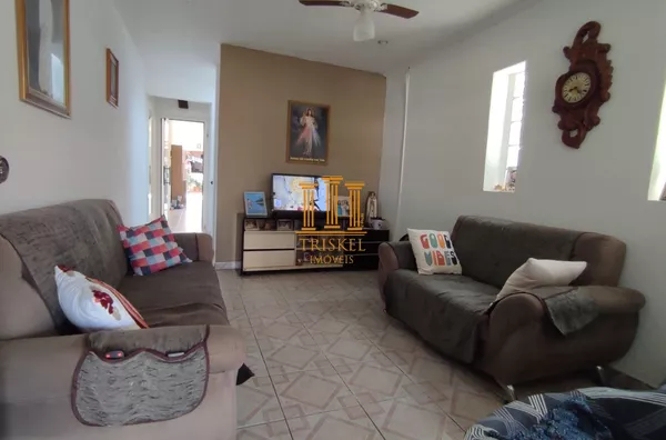 Sobrado 3 dorm e garagem coberta no Gurilandia em Taubaté