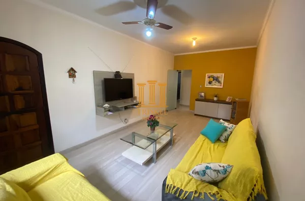 Casa 3 Dorm com suíte garagem coberta e edícula nos fundos