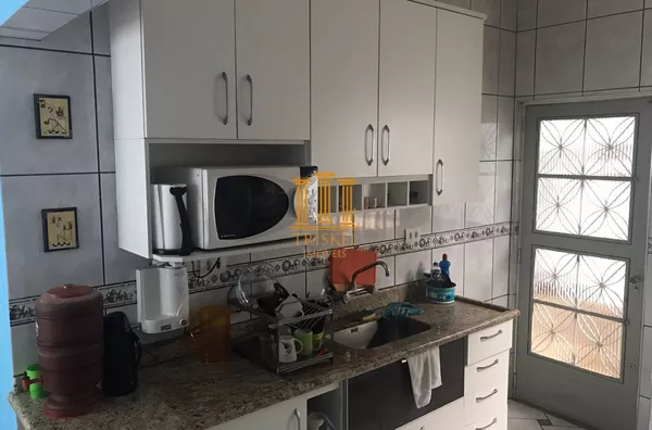 Casa 4 Dorm com suíte área gourmet e garagem coberta na Independência em Taubaté