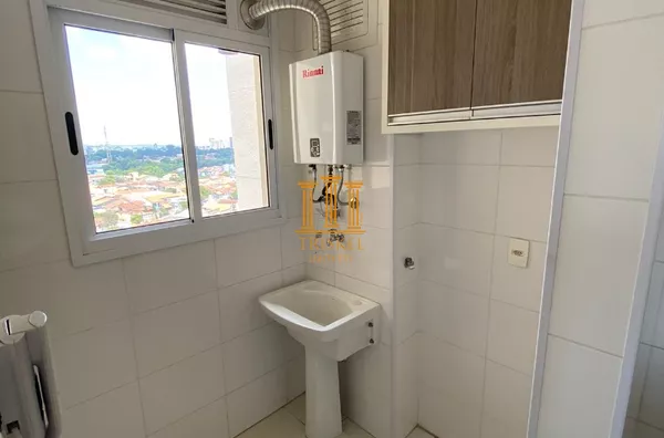 Apartamento no Tarsila 2 dorm com suíte