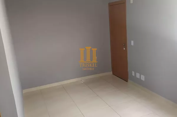 Apartamento 2 dormitórios na Guirlanda.