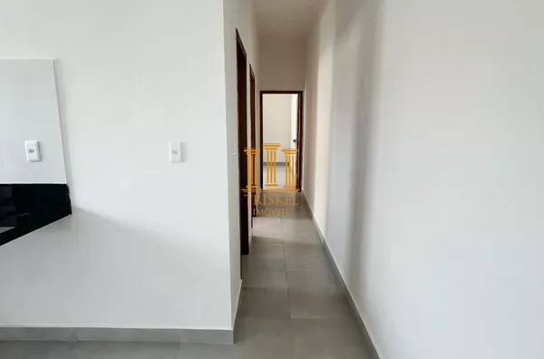 Casa 2 dorm com suíte e garagem coberta no Quintas de Santa Cruz em Taubaté