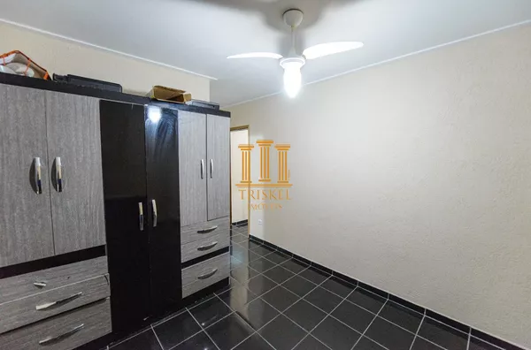 Casa 3 dorm com 2suítes e garagem coberta no Parque Aeroporto em Taubaté