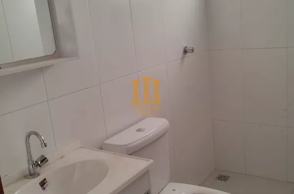 Sobrado 3 dorm com suíte quintal e garagem no Belém em Taubaté 