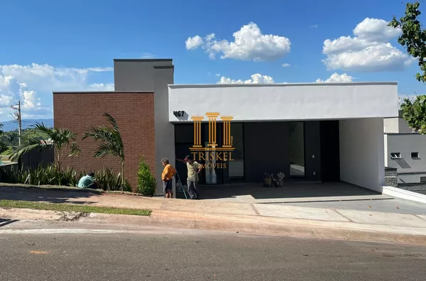 Excelente casa no Cyrela para venda.