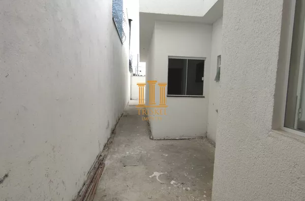 Casa 2 dorm com suíte e quintal em Pindamonhangaba