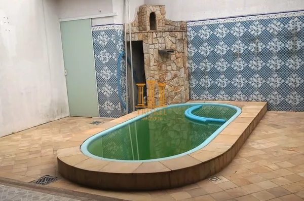 Casa 02 dorm e piscina à venda no Jardim dos Pássaros