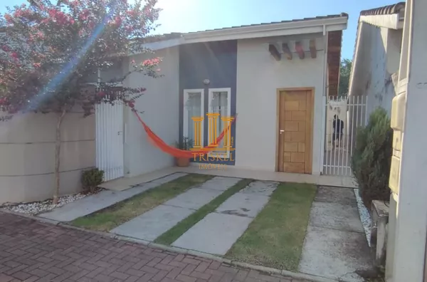 Casa 2 dorm e suíte com escritório com 2 vagas de garagem no Privilege