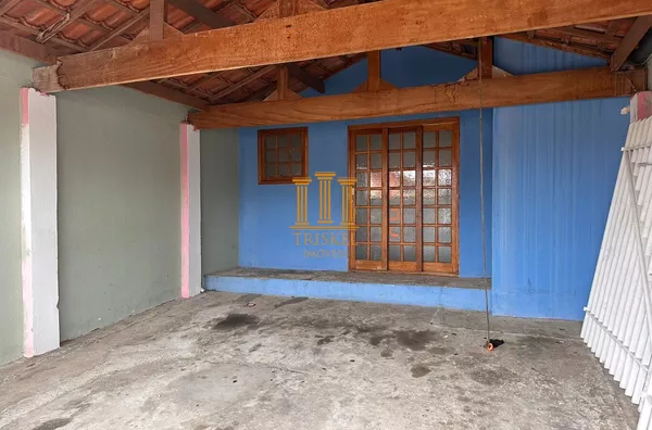 Casa 2 Dorm com quintal e garagem coberta na Cidade Jardim em Taubaté