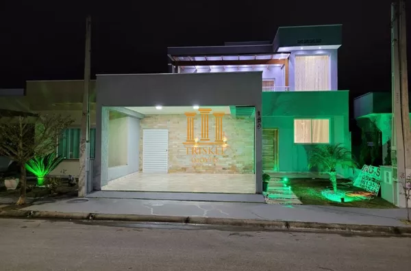 Sobrado 3 Suítes com área gourmet e piscina no Tecoara