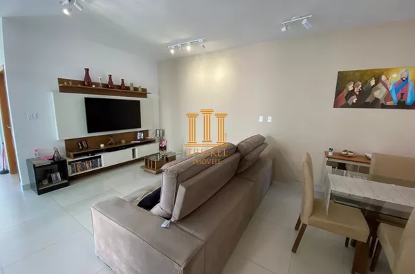 Casa 3 suítes com closet área gourmet garagem para 5 carros e quintal nos fundos no Portal da Mantiqueira em Taubaté