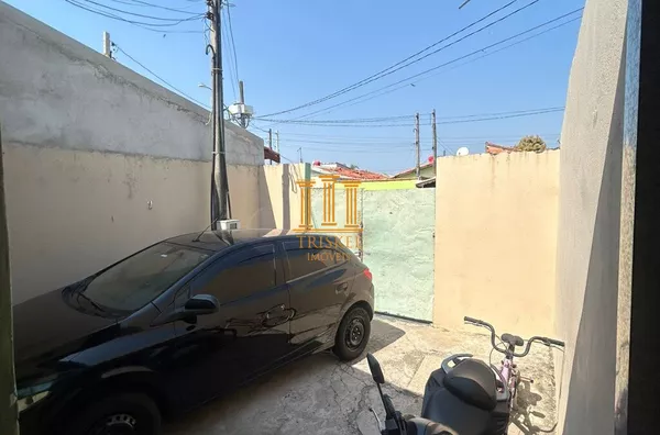 Casa para venda com 3 quartos.