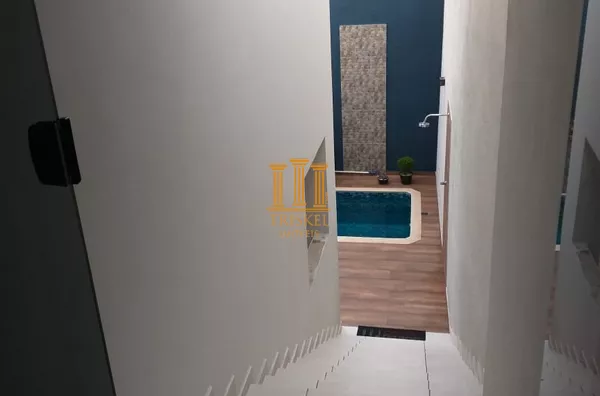 Sobrado 3 Dorm com suíte e piscina no Baronesa