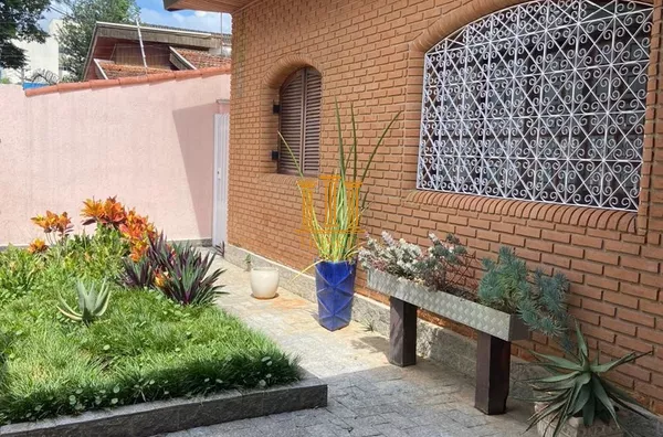 Casa 3 Dorm com 2 suítes Piscina e edícula no Jardim Das Nações em Taubaté