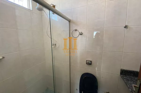 Casa 5 Dorm com 3 suítes garagem coberta, edícula e área gourmet no Centro de Taubaté