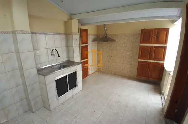 Casa com 2 dorm no centro de Tremembé