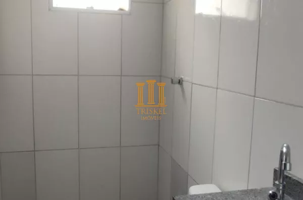 2 casas com 2 dorm e suíte e vaga de garagem no Marlene Miranda em Taubaté