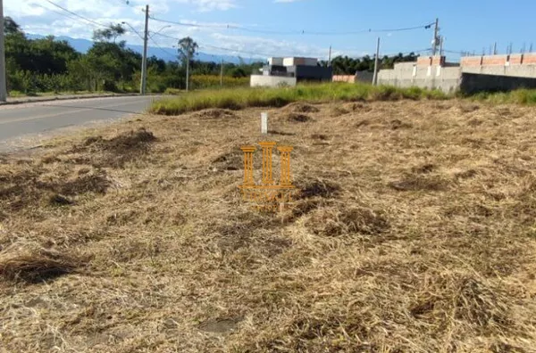 Terreno 216m² de esquina no Quintas de Santa Cruz em Taubaté