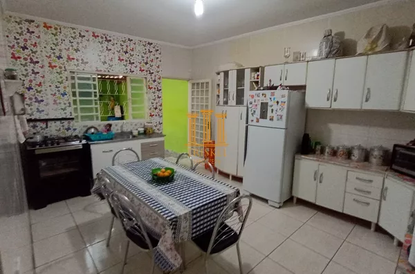 Casa para venda,  Conjunto Residencial Araretama, Pindamonhangaba