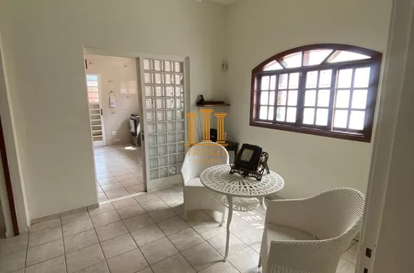 Casa 3 Dorm com 2 suítes Piscina e edícula no Jardim Das Nações em Taubaté