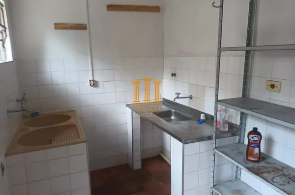 Casa para venda no Bairro Monção em Taubaté