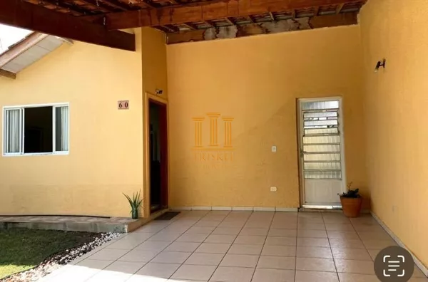 Casa 3 dorm e garagem coberta no Comerciários 2 em Taubaté